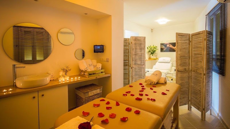 Zen Spa Mykonos (Nails-Facials Body Treatments-Tanning Solarium-MakeUp-Eyelashes-PMU-Massage) - Medical Spa in Mykonos