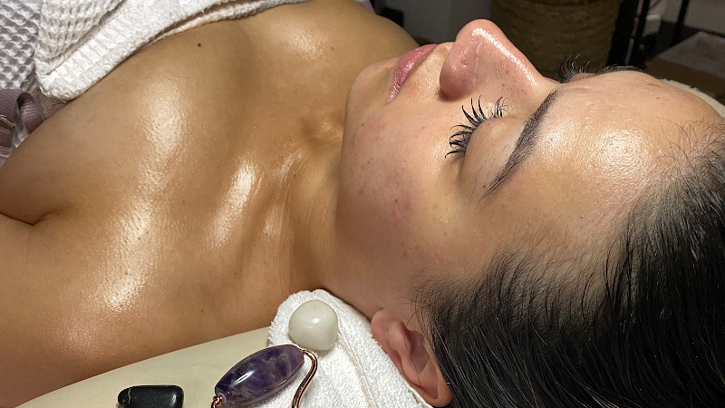 Zeni Esthetic LLC Waterbury - Day Spa in Waterbury