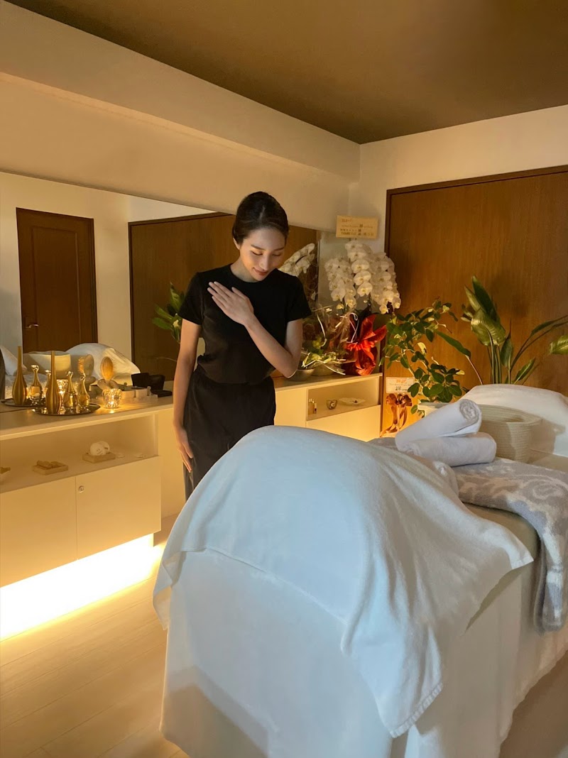 Zenshin Temomi Hands Aroma Store Kanazawa City - Day Spa in Kanazawa City
