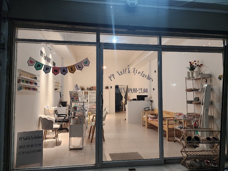 Zenzone Nail & Coffee SHOP Wichian Buri - Day Spa in Wichian Buri