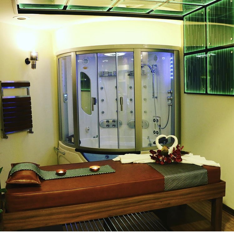 Zhinasa Massage Salon Tehran - Day Spa in Tehran